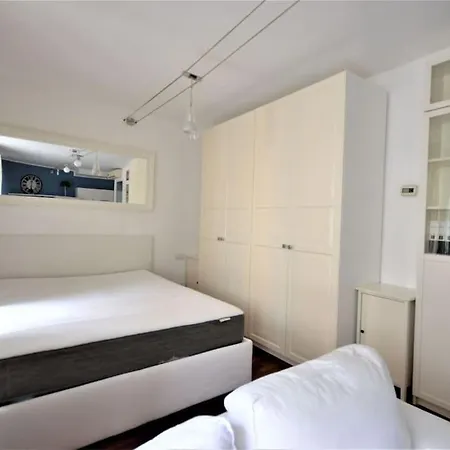 In Viale شقة ترييستي